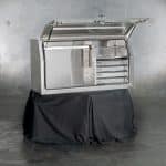 Flat-plate aluminium toolbox with smooth finish and drawer set